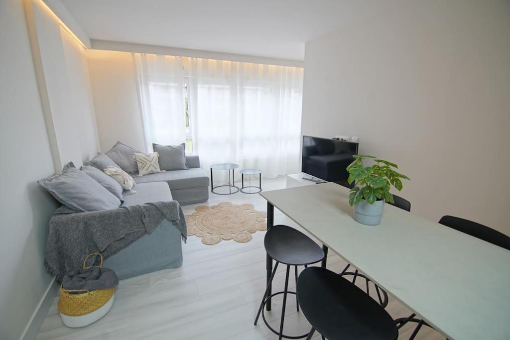 Apartment En La Playa De Wifi Y Garaje Brazomar