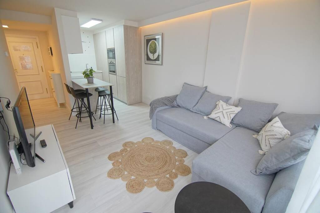 Apartment En La Playa De Wifi Y Garaje